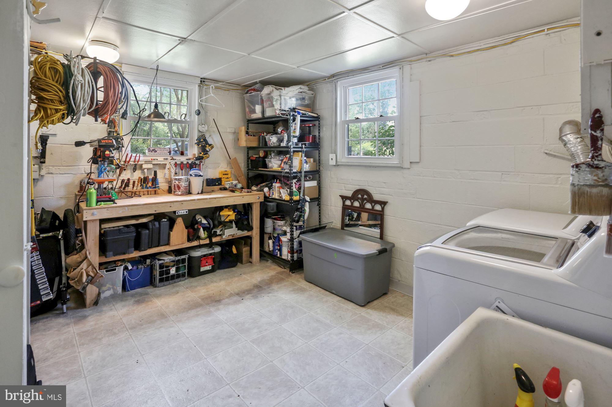 8405 Fort Hunt Road Alexandria, VA 22308 - Photo 22 of 35 Massive laundry/storage/workshop