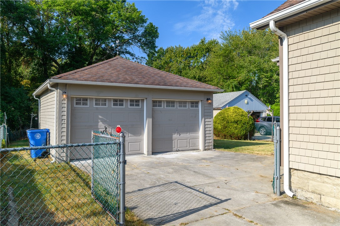 58 Delway Road Cranston, RI 02910 - Photo 22 of 28