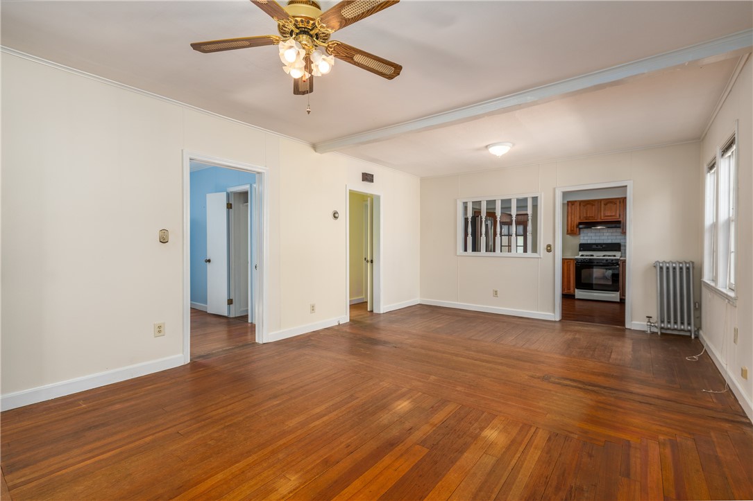 58 Delway Road Cranston, RI 02910 - Photo 7 of 28