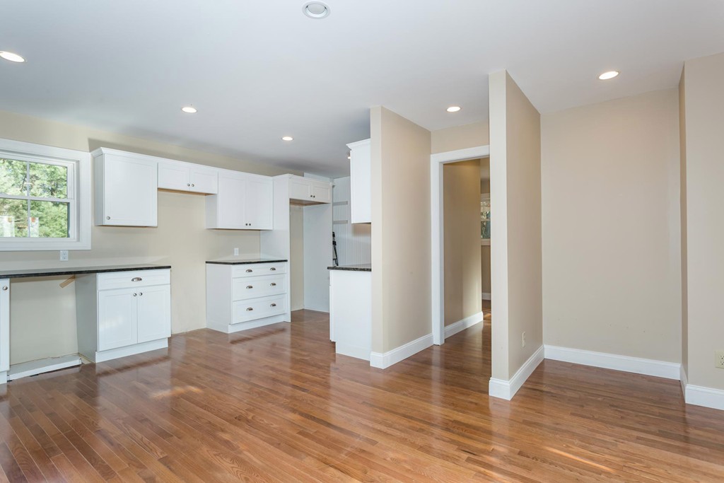 44 Bennett Road Westfield, MA 01085 - Photo 15 of 30 Gallery Image 15