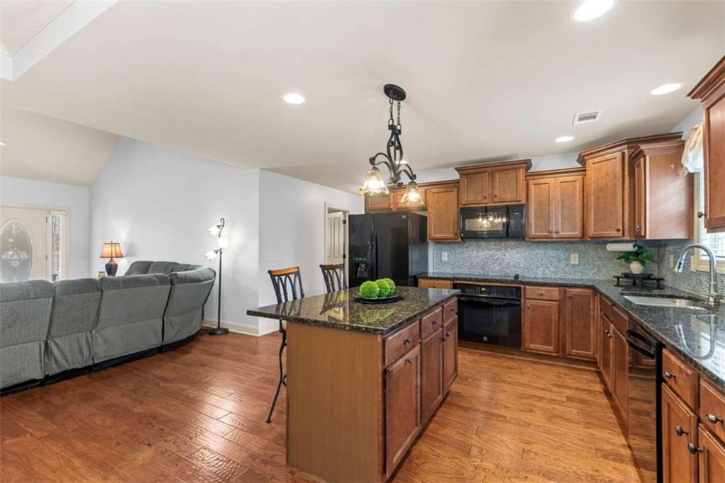 1023 Center Point Road Carrollton, GA 30117 - Photo 11 of 50