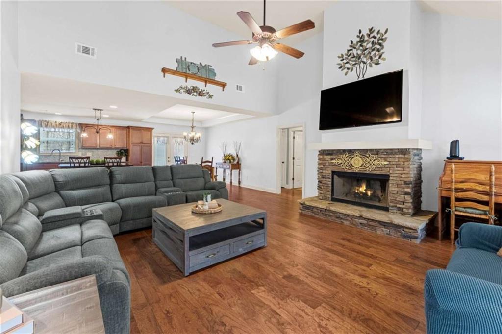 1023 Center Point Road Carrollton, GA 30117 - Photo 7 of 50