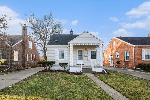 $223,000 | 21824 Colony Street, St. Clair Shores, MI 48080