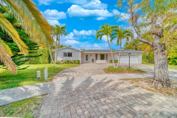 $1,200,000 | 10641 Southwest 99th Terrace, Miami, FL 33176