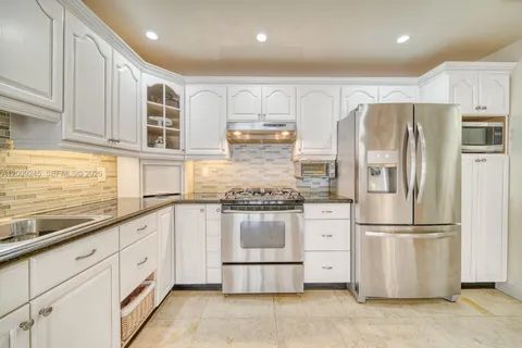 $1,200,000 | 10641 Southwest 99th Terrace, Miami, FL 33176