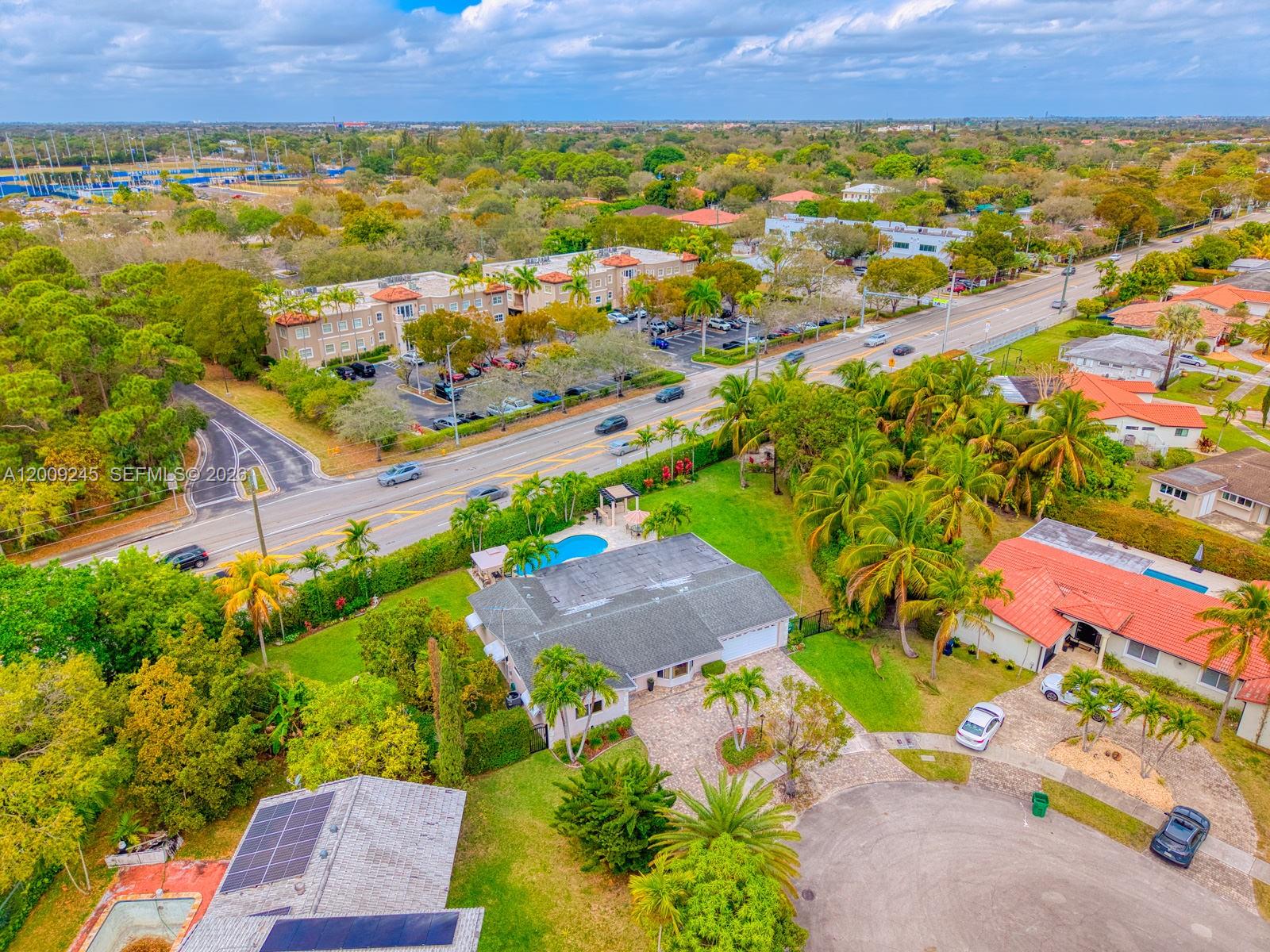 10641 Southwest 99th Terrace Miami, FL 33176 - Photo 38 of 40