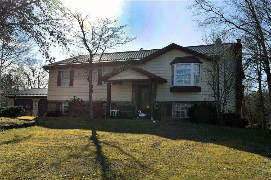 535 Houk Road New Castle, PA 16101 - Photo 1 of 23