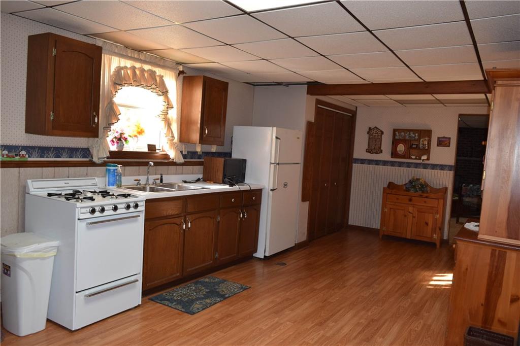 535 Houk Road New Castle, PA 16101 - Photo 5 of 23