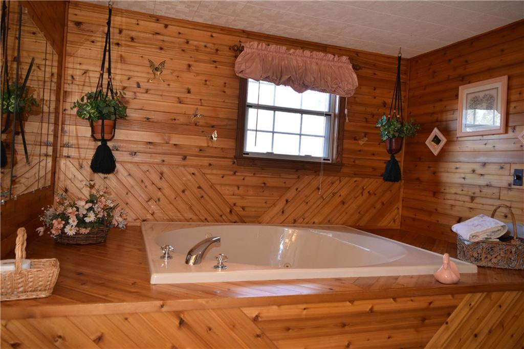535 Houk Road New Castle, PA 16101 - Photo 6 of 23