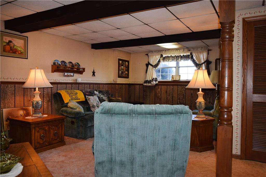 535 Houk Road New Castle, PA 16101 - Photo 8 of 23