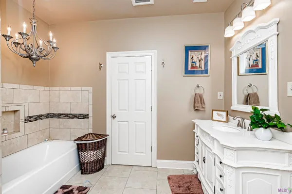 $310,000 | 32810 Poplar Court, Denham Springs, LA 70706