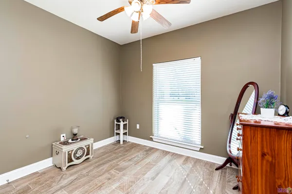 $310,000 | 32810 Poplar Court, Denham Springs, LA 70706