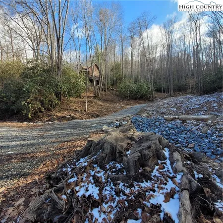 $57,000 | 1463 Pine Ridge Road, Beech Mountain, NC 28604