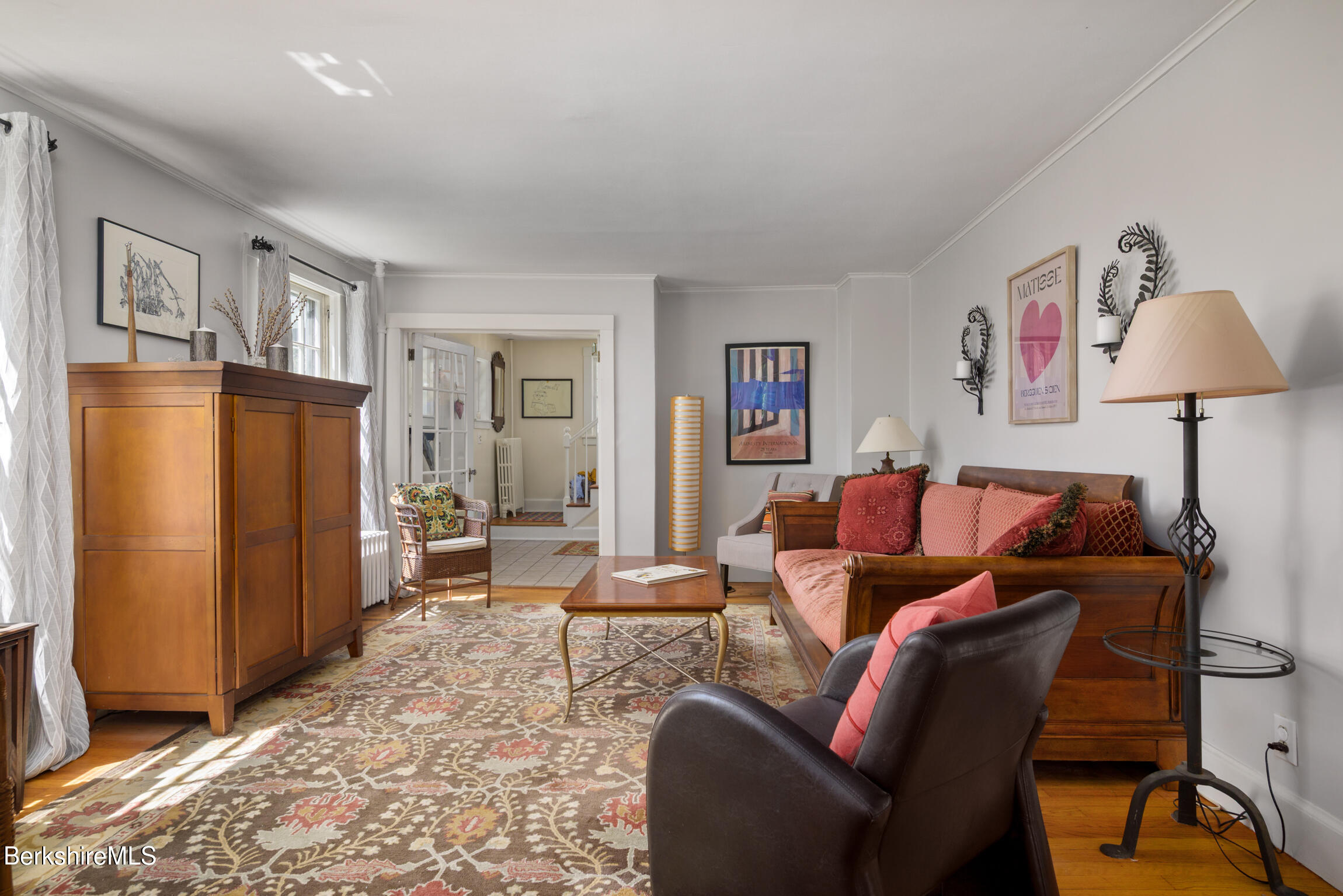 132 White Oaks Road Williamstown, MA 01267 - Photo 6 of 42 Living room