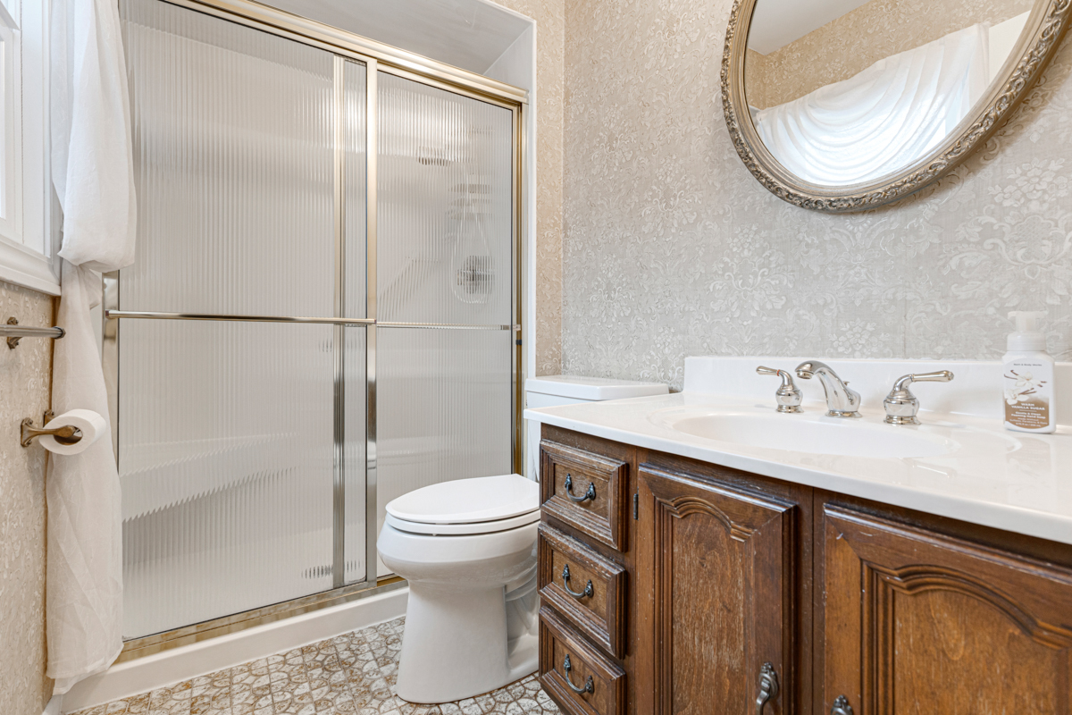 197 Smethwick Lane Elk Grove Village, IL 60007 - Photo 16 of 26