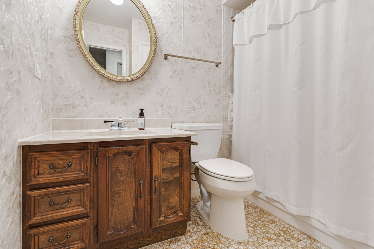 197 Smethwick Lane Elk Grove Village, IL 60007 - Photo 19 of 26