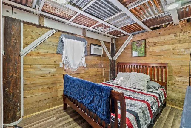 $175,000 | 711 10th Street, Dickinson, TX 77539