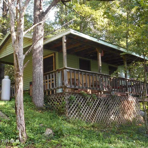 $99,900 | 17532 Phillips Road, Bristol, VA 24202