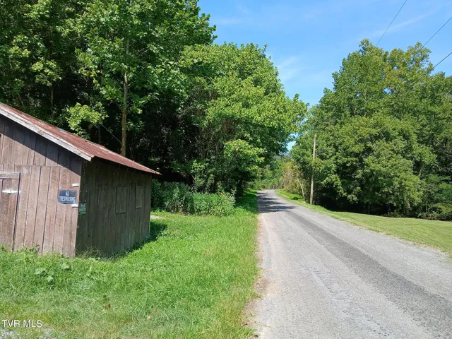 $99,900 | 17532 Phillips Road, Bristol, VA 24202