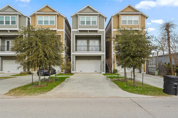 $3,400 | 1221 West 19th Street, Unit B, Houston, TX 77008
