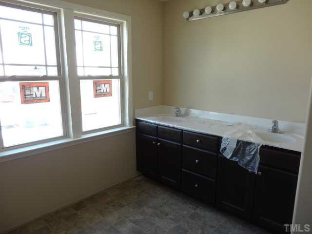6919 Spanglers Spring Way Raleigh, NC 27610 - Photo 8 of 13