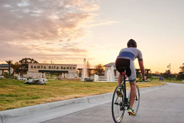 $2,495 | 313 Sonbria Pass, Liberty Hill, TX 78642