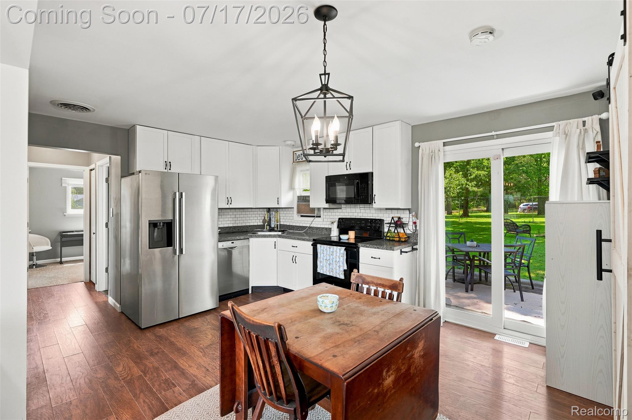 13514 Bird Road Byron, MI 48418 - Photo 8 of 35 049.jpg