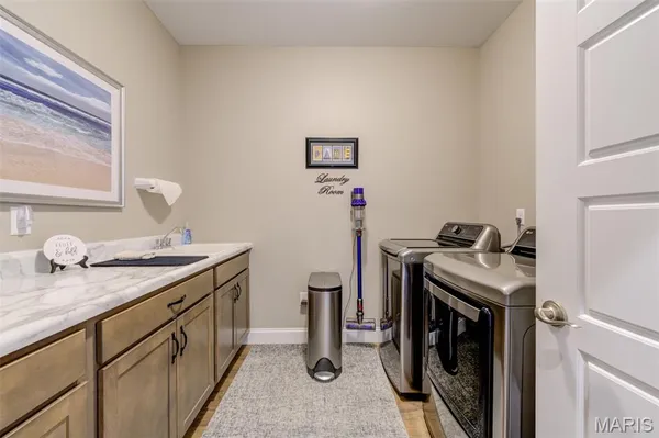 $732,777 | 104 Hvn Rdg Court, Dardenne Prairie, MO 63368