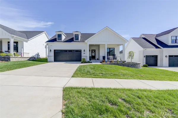 $732,777 | 104 Hvn Rdg Court, Dardenne Prairie, MO 63368