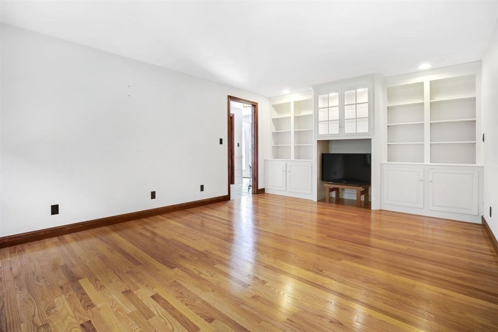 135 Spofford Road Boxford, MA 01921 - Photo 9 of 31