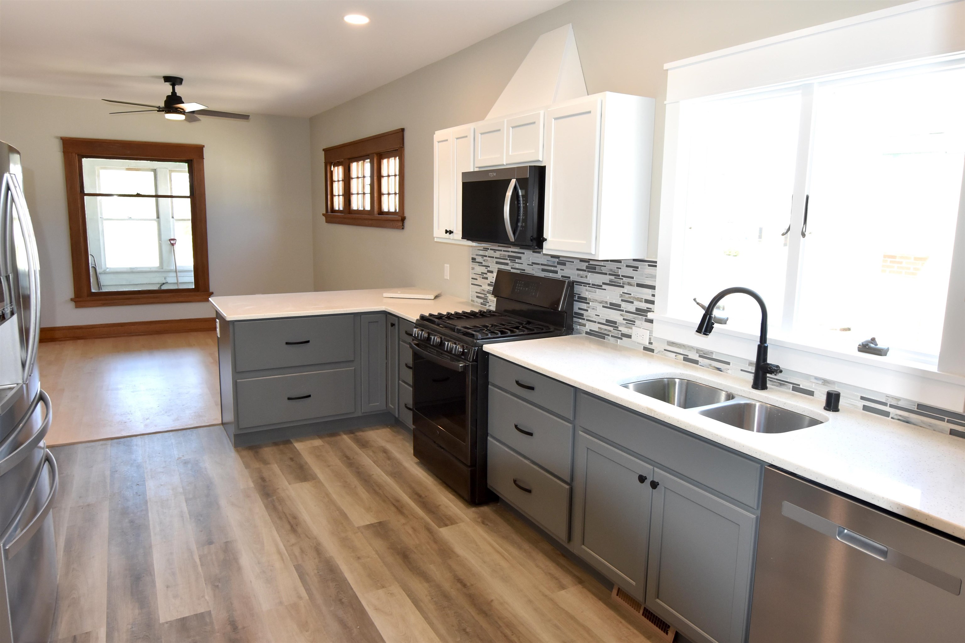 212 South Main Street Lake Mills, WI 53551 - Photo 7 of 36