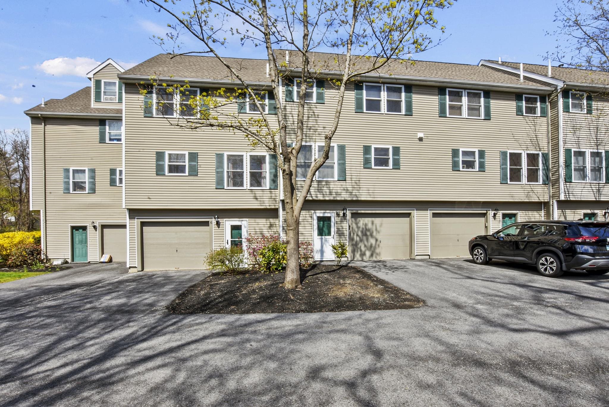 30 Charter Street, Unit 6 Exeter, NH 03833 - Photo 1 of 25 Gallery Image 1