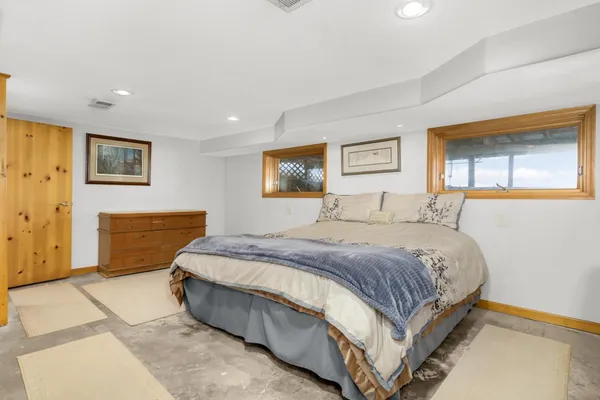 $624,900 | 6240 Red Oak Road, Mound, MN 55364