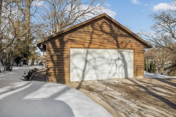 $624,900 | 6240 Red Oak Road, Mound, MN 55364