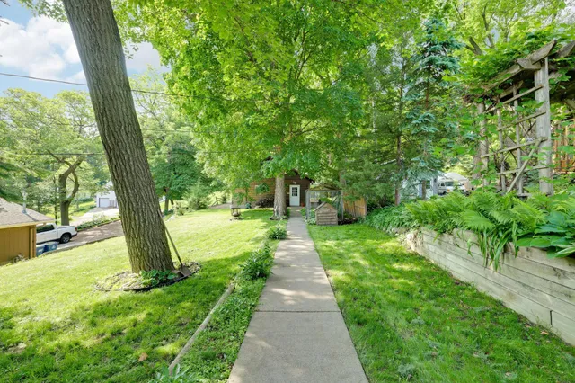 $649,900 | 6240 Red Oak Road, Mound, MN 55364