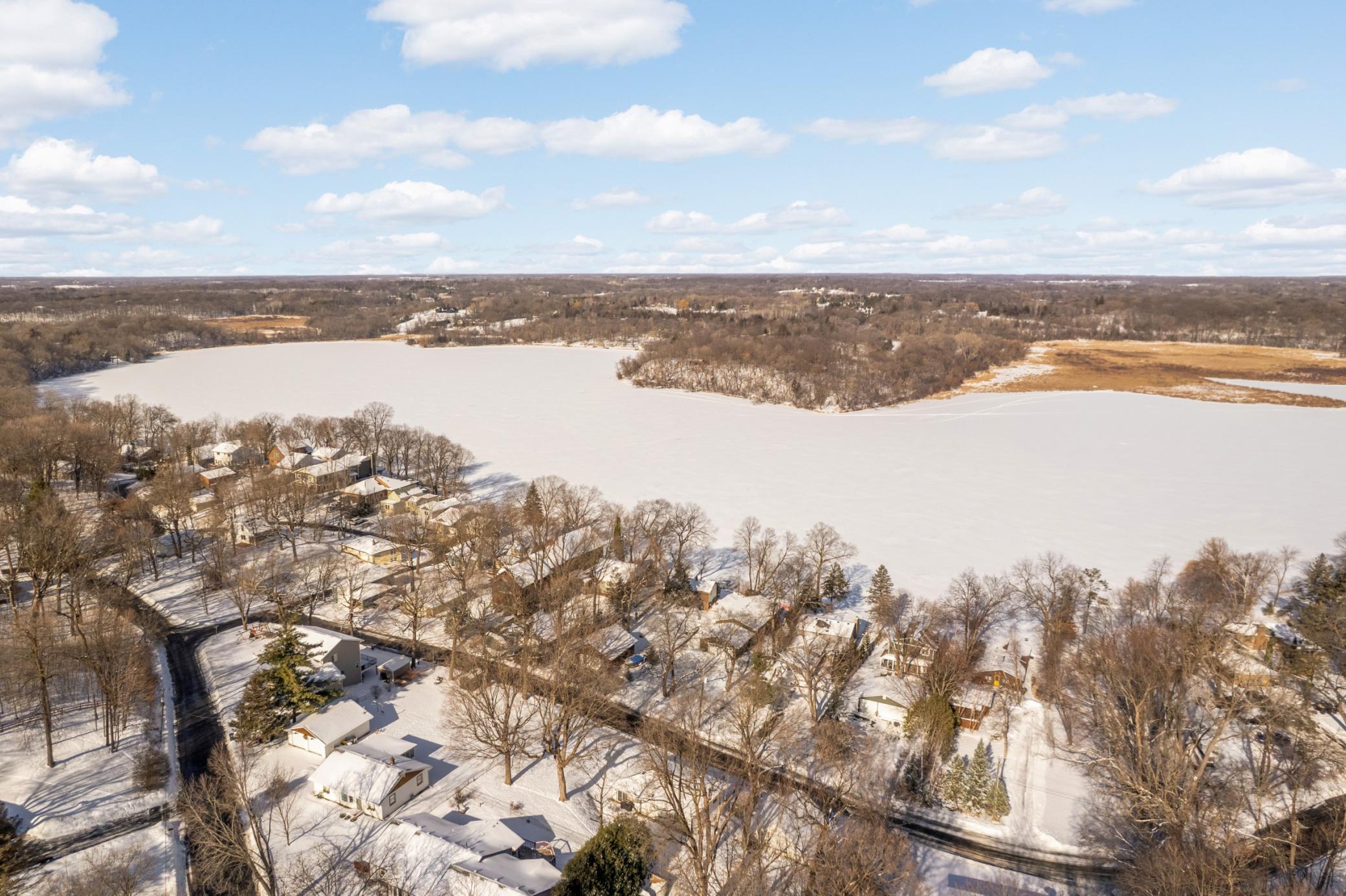 6240 Red Oak Road Mound, MN 55364 - Photo 5 of 37