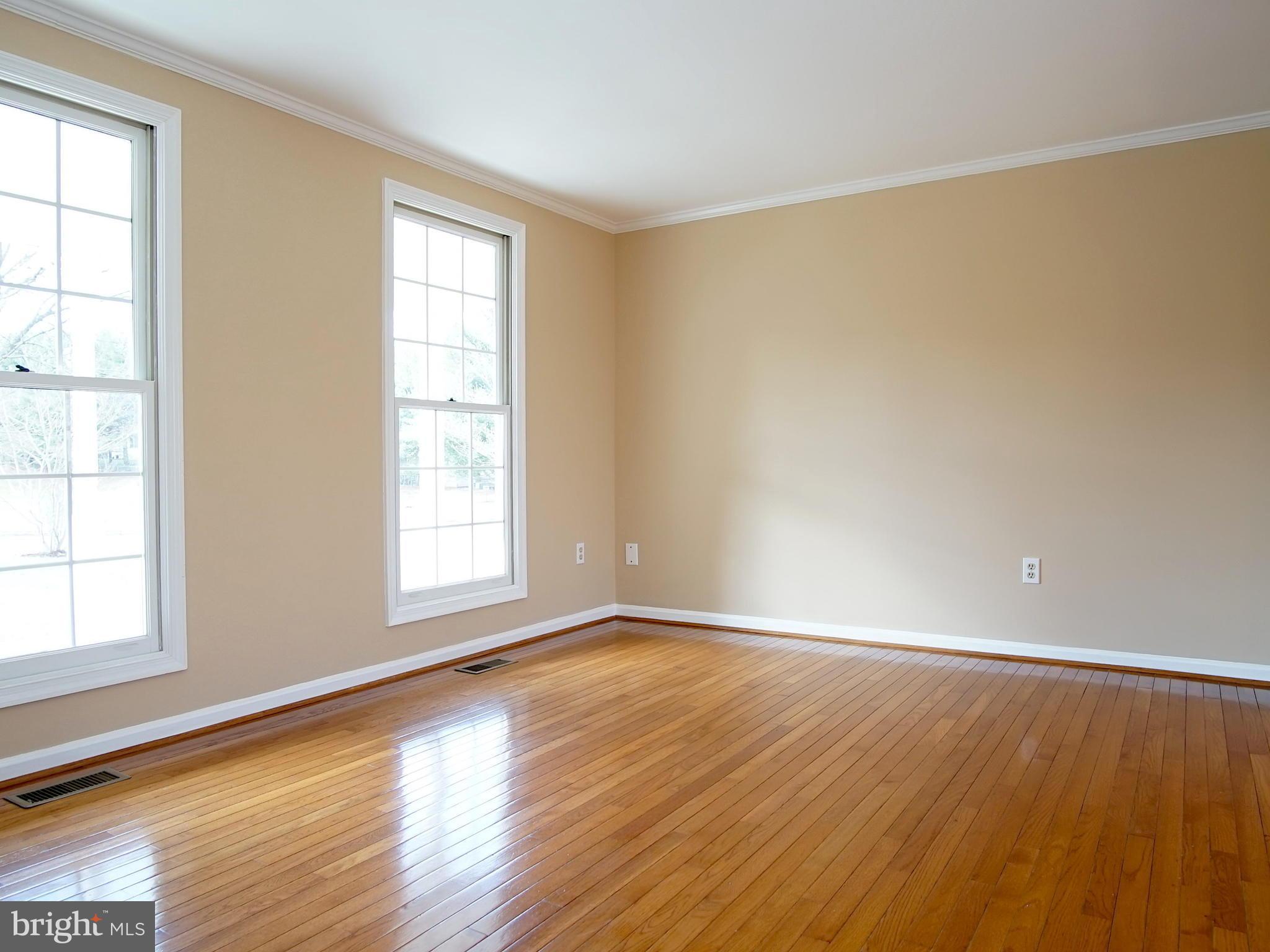 1201 Horizon Road Mount Airy, MD 21771 - Photo 4 of 30 Living Room