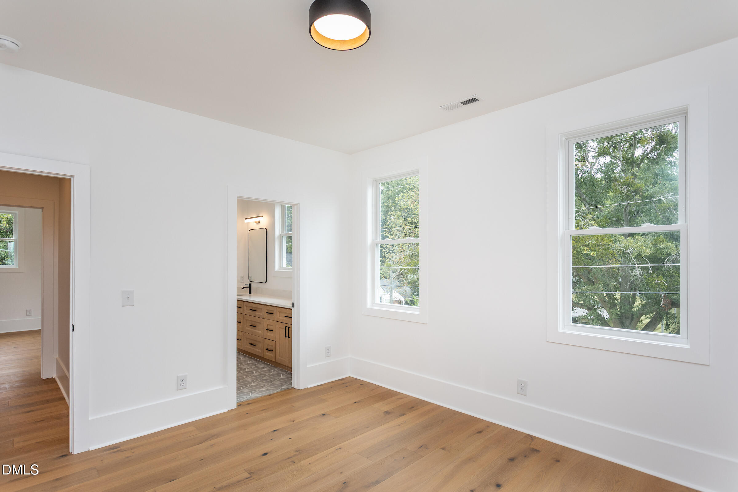 712 Van Buren Road Raleigh, NC 27604 - Photo 36 of 41 712VanBuren037