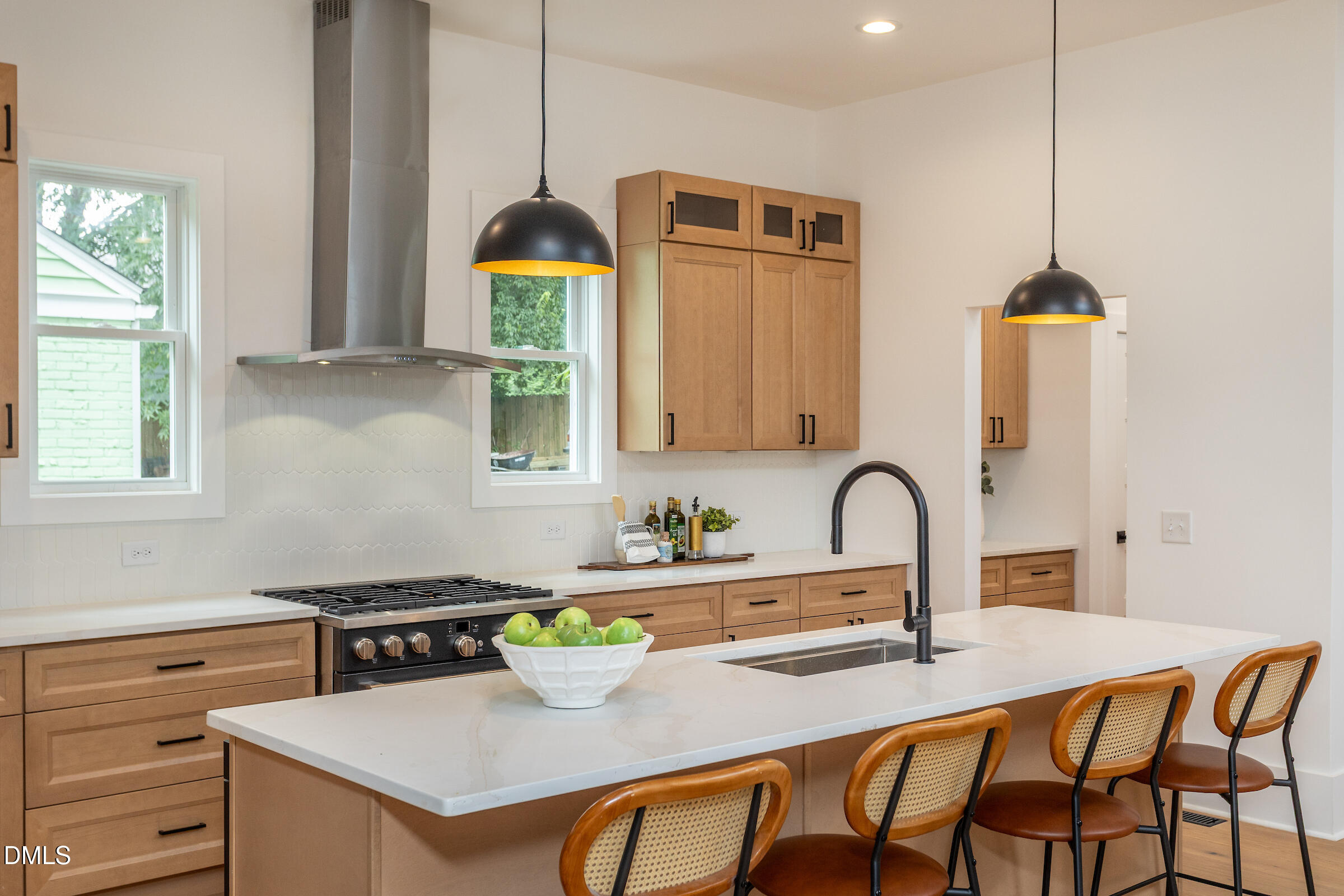 712 Van Buren Road Raleigh, NC 27604 - Photo 5 of 41 712VanBuren014