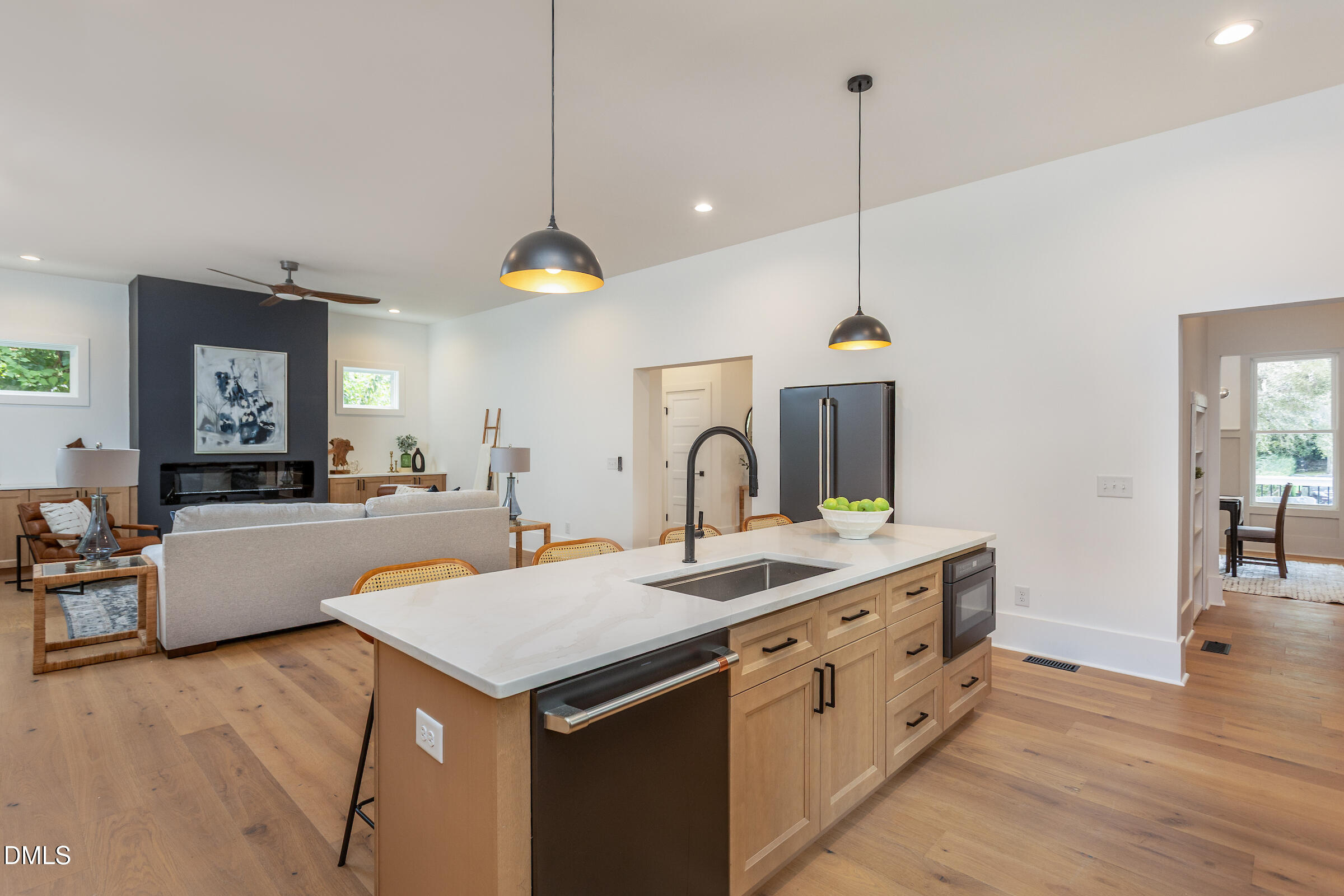 712 Van Buren Road Raleigh, NC 27604 - Photo 7 of 41 712VanBuren017