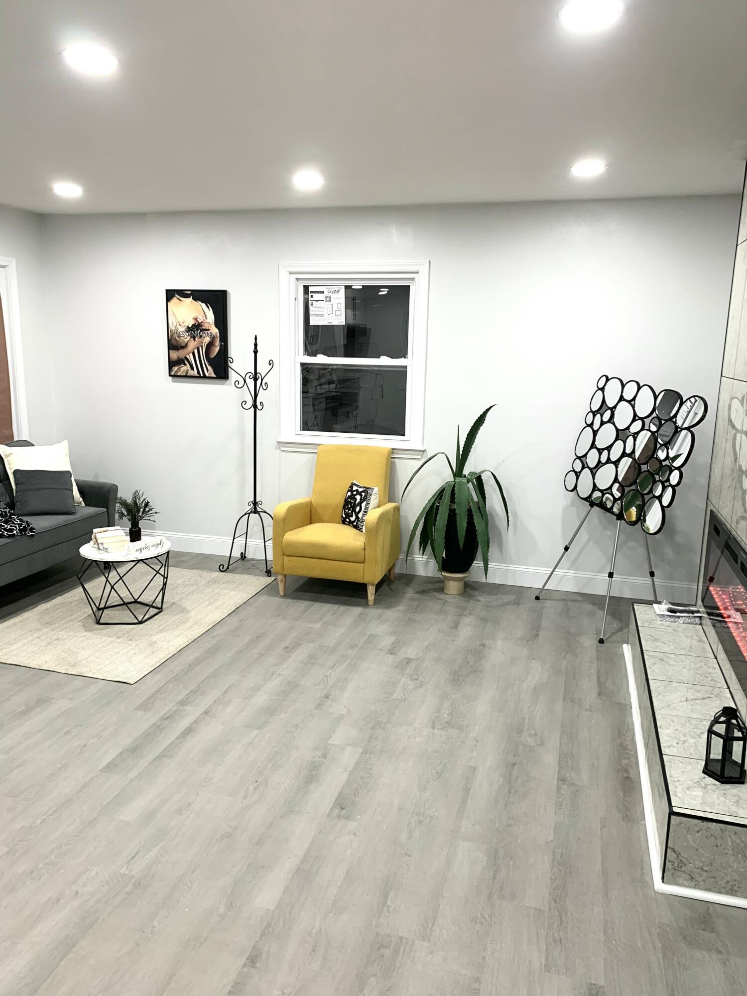 5918 North 72nd Street Milwaukee, WI 53218 - Photo 3 of 28 IMG_2500