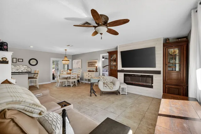 $424,900 | 1206 White Oak Lane, Fort Pierce, FL 34982