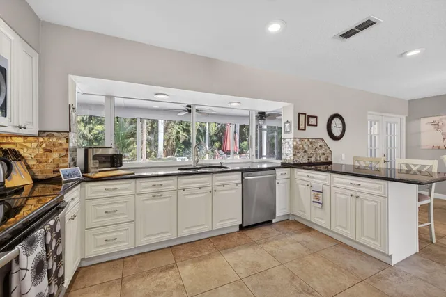 $424,900 | 1206 White Oak Lane, Fort Pierce, FL 34982