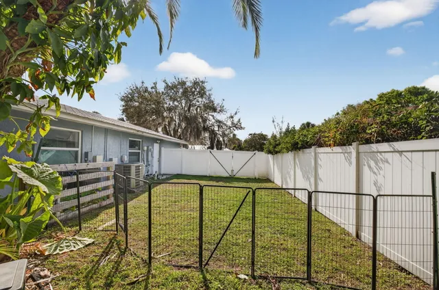 $424,900 | 1206 White Oak Lane, Fort Pierce, FL 34982