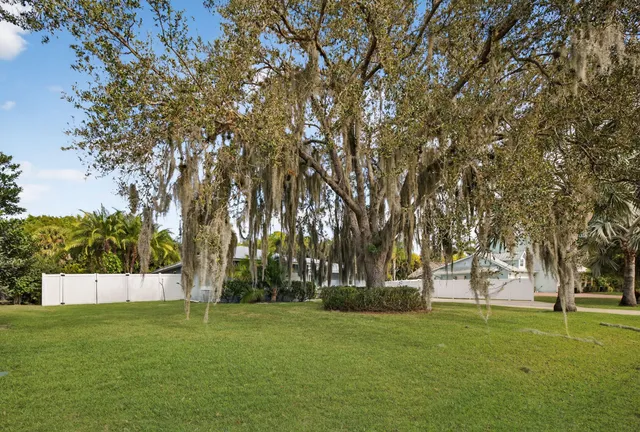 $424,900 | 1206 White Oak Lane, Fort Pierce, FL 34982