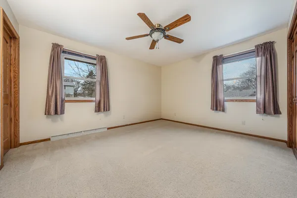 $289,900 | 927 Orchard Drive, Seymour, WI 54165