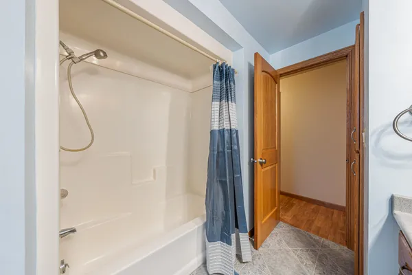 $289,900 | 927 Orchard Drive, Seymour, WI 54165