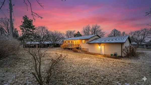 $289,900 | 927 Orchard Drive, Seymour, WI 54165