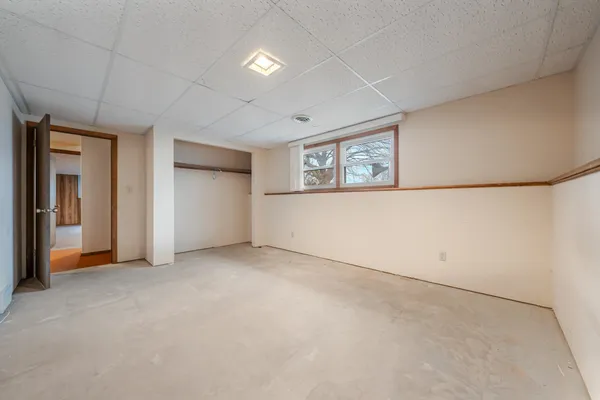 $289,900 | 927 Orchard Drive, Seymour, WI 54165