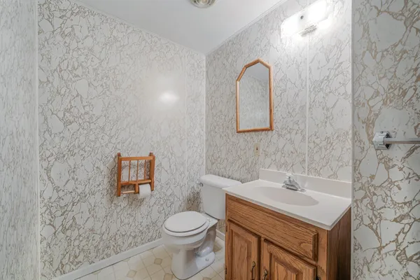 $289,900 | 927 Orchard Drive, Seymour, WI 54165